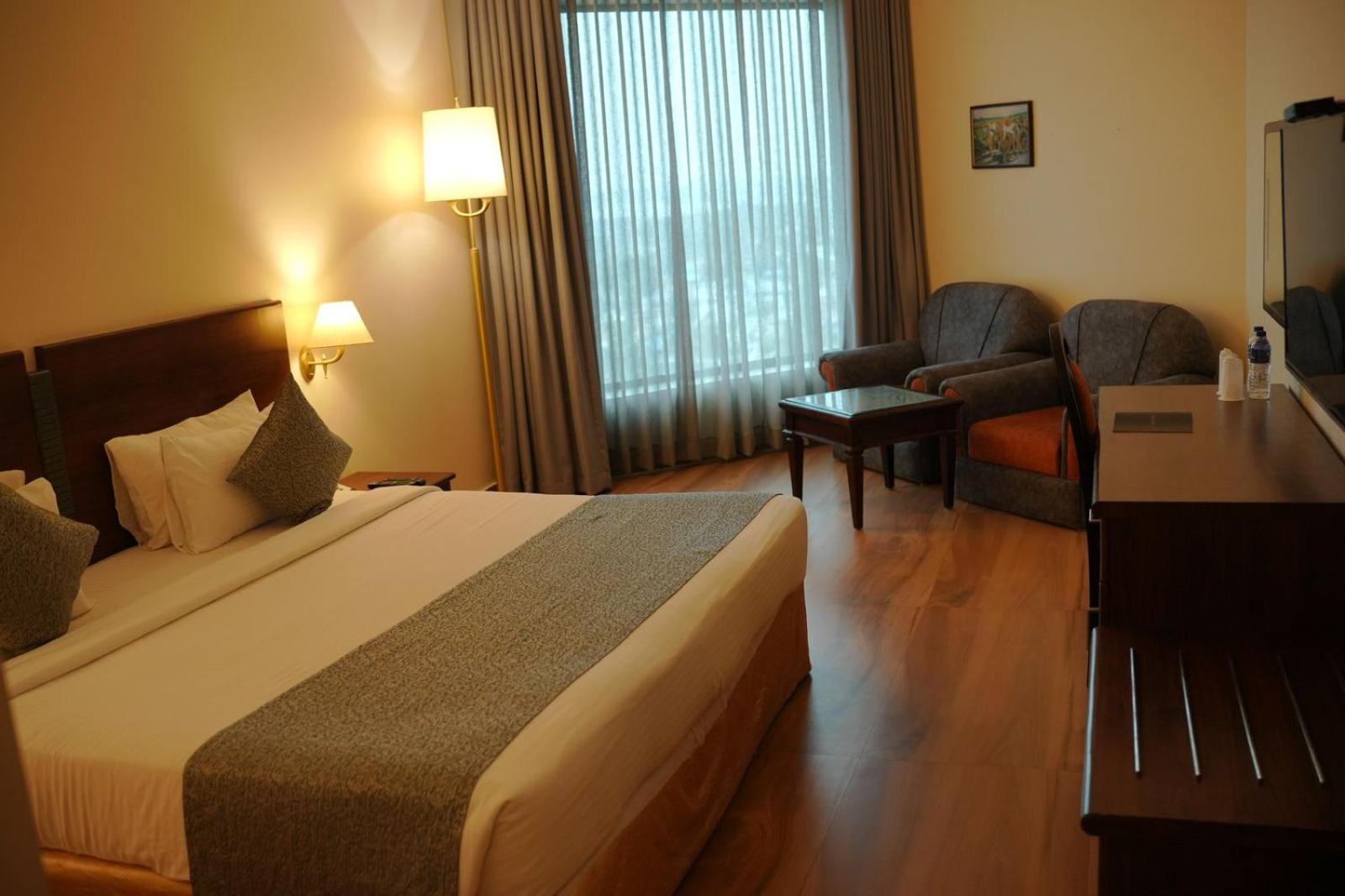 The Quilon Beach Hotel And Convention Center Kollam Exterior foto
